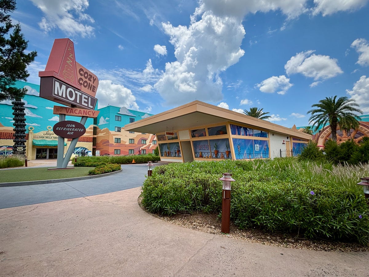 cozy-cone-motel-aoa-wdw | WDWINFO.COM How to Celebrate Cars’ 20th Anniversary at Disney Parks cozy-cone-motel-aoa-wdw
