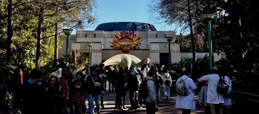 farewell dinosaur_chloe 9 – WDWINFO.COM Counting Down to Extinction: The Final Day of DINOSAUR farewell dinosaur_chloe 9