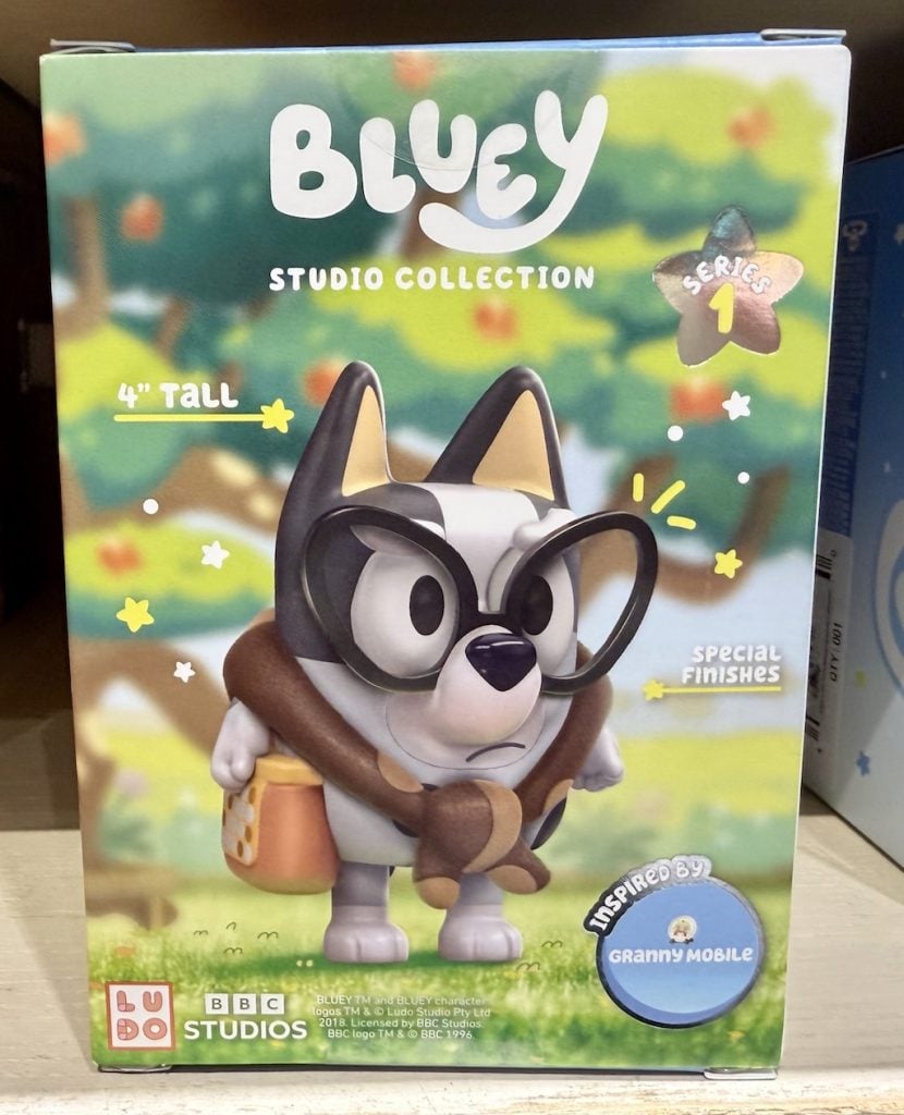 Bluey Merch 4 – WDWINFO.COM Bluey Merch Has FINALLY Arrived at Disney Parks Bluey Merch 4