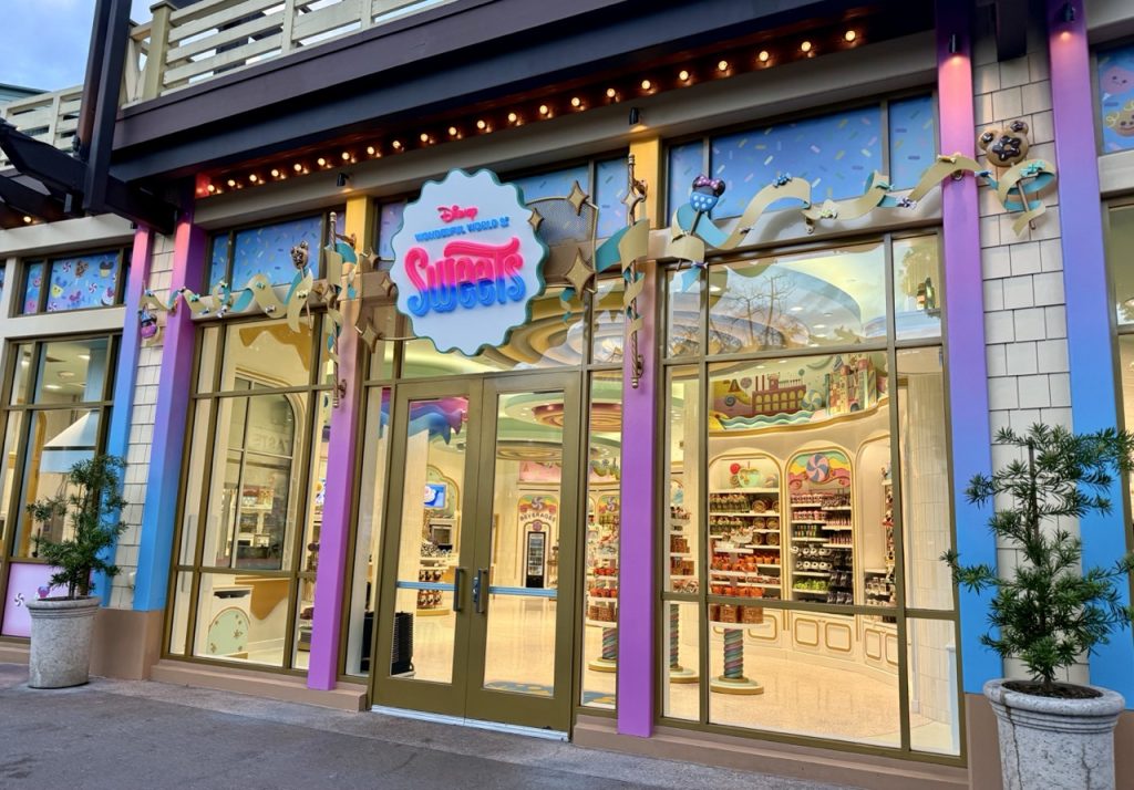 Take a Look at New Easter Treats in Downtown Disney! Disney Wonderful World of Sweers Zoe Wood 2025 Disneyland Downtown Disney Large