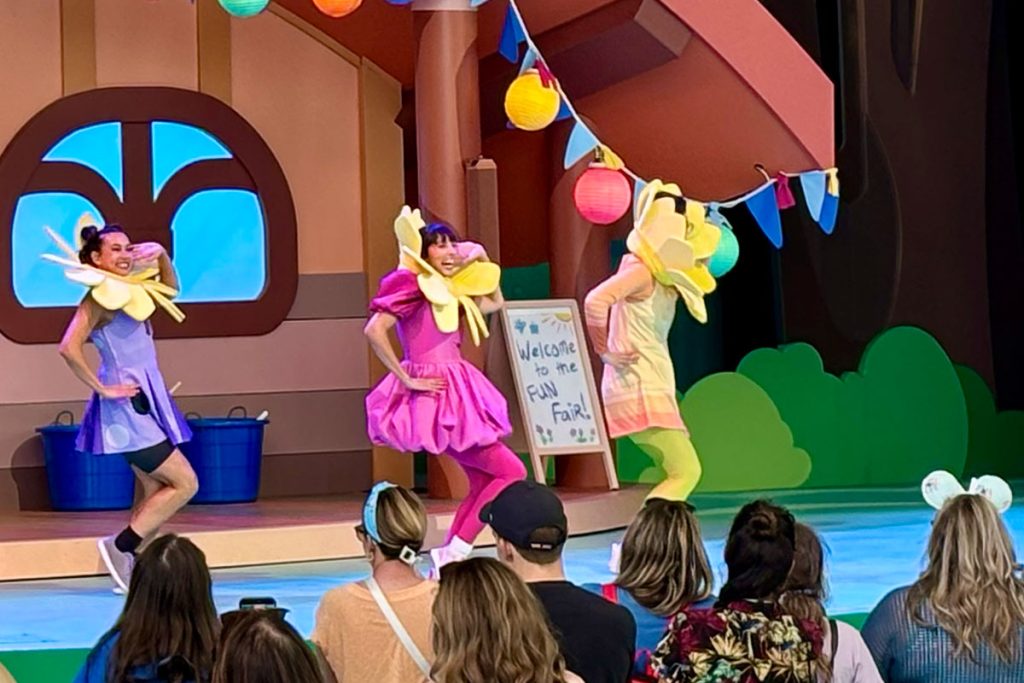 blueys-best-day-ever-daisys – WDWINFO.COM ‘Bluey’s Best Day Ever’ Brings BIG Joy to Disneyland blueys-best-day-ever-daisys