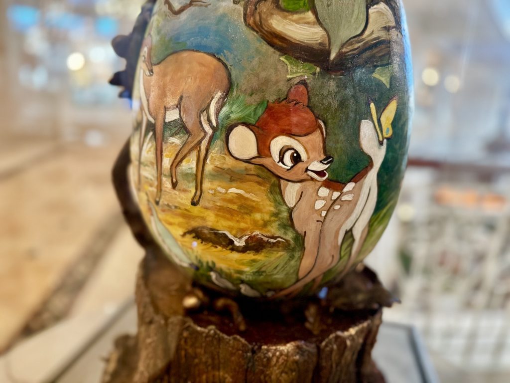 grand floridian 2026 eggs 10 – WDWINFO.COM A Minimized Easter Egg Display at Disney’s Grand Floridian grand floridian 2026 eggs 10