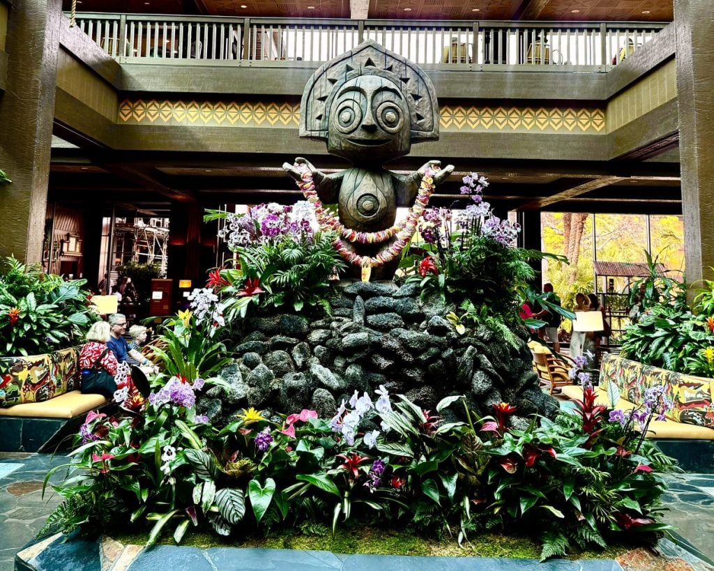 polynesian village resort merchandise mar 2026 39 | WDWINFO.COM Disney Visa Cardmembers Save Up to 30% On Spring 2027 Resort Stays polynesian village resort merchandise mar 2026 39