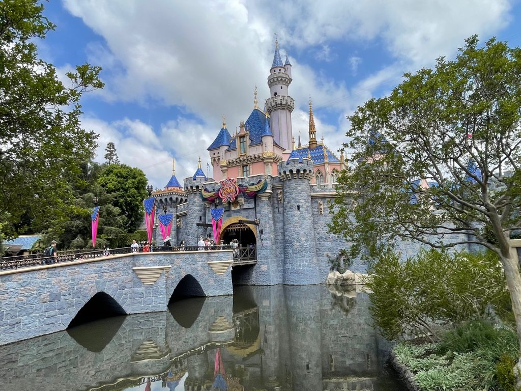 Disneyland-Sleeping-Beauty-Castle-Clouds-01 – WDWINFO.COM The Man Who Aspires to Be Walt Could Teach Disney a Thing or Two Disneyland-Sleeping-Beauty-Castle-Clouds-01