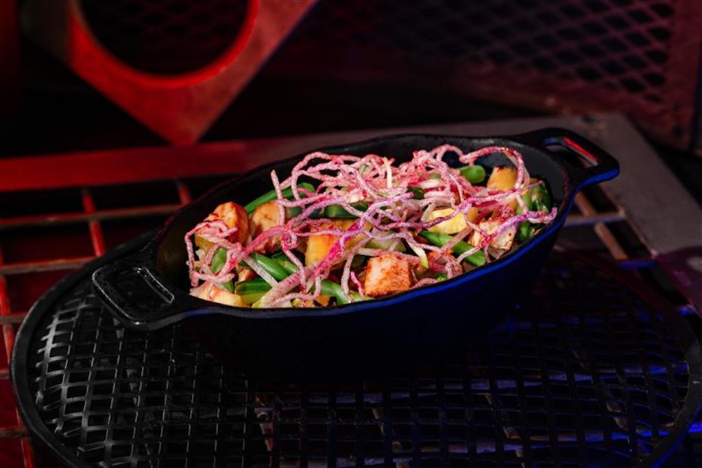 IMG_6879 – WDWINFO.COM Disney World’s NEW Star Wars Foodie & Novelty Guide is HERE! IMG_6879