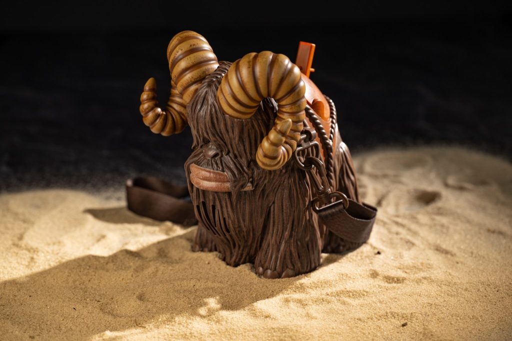 IMG_6886 – WDWINFO.COM Disney World’s NEW Star Wars Foodie & Novelty Guide is HERE! IMG_6886