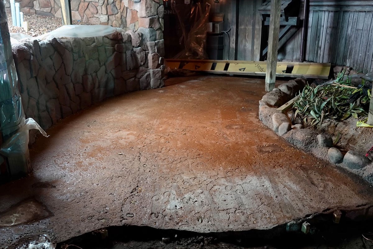 Disney Imagineering Reveals the Secret Behind Big Thunder’s ‘Dirt’ btmrr-behind-the-scenes-refurb-14  