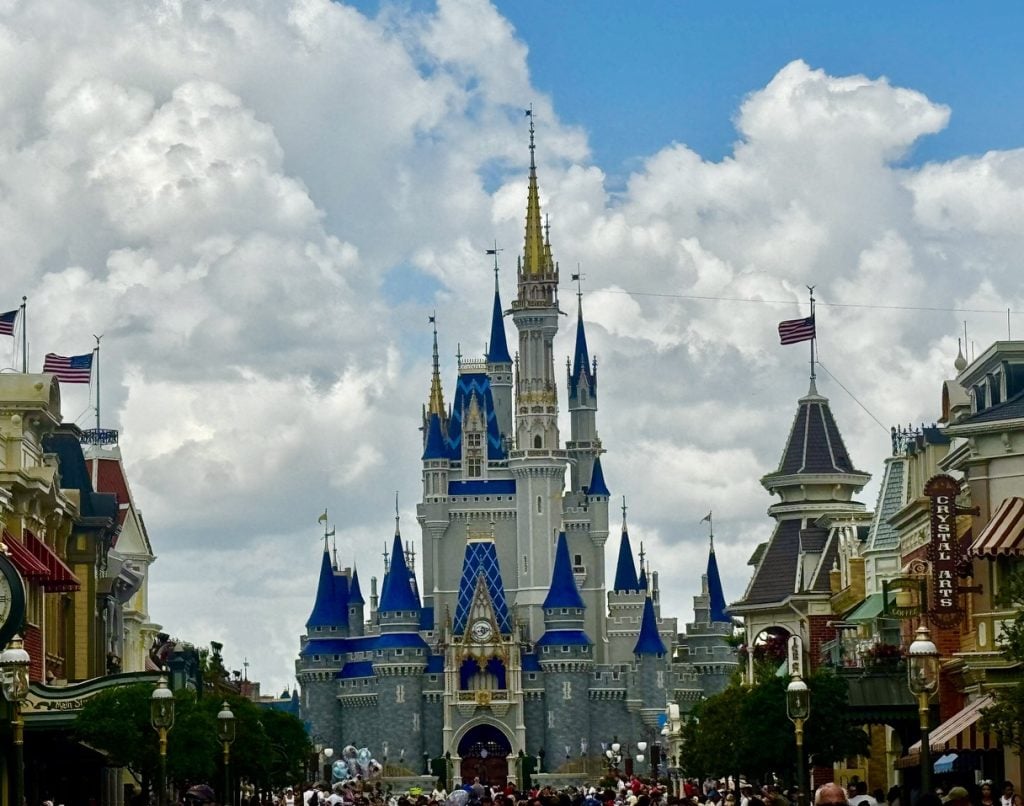 cinderella castle paint update_apr 2026 – WDWINFO.COM New Paint Update: More Blues & Gold Added to Cinderella Castle cinderella castle paint update_apr 2026