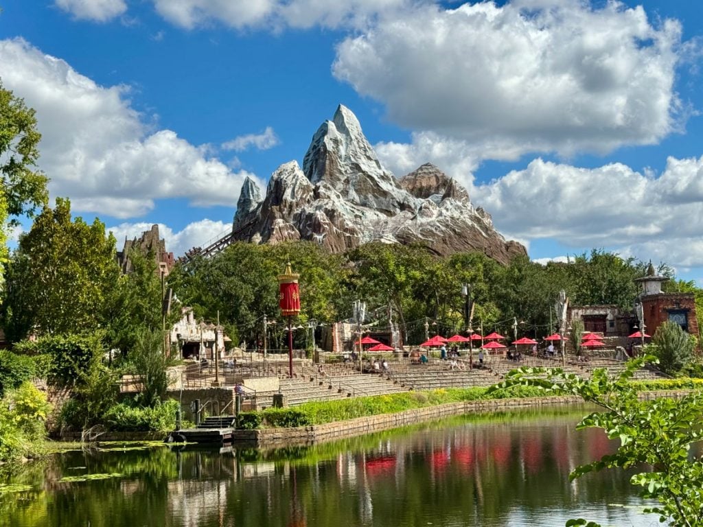 expedition-everest-03 – WDWINFO.COM Disney Planning Tip: The Anti E-Ticket Rope Drop Strategy expedition-everest-03