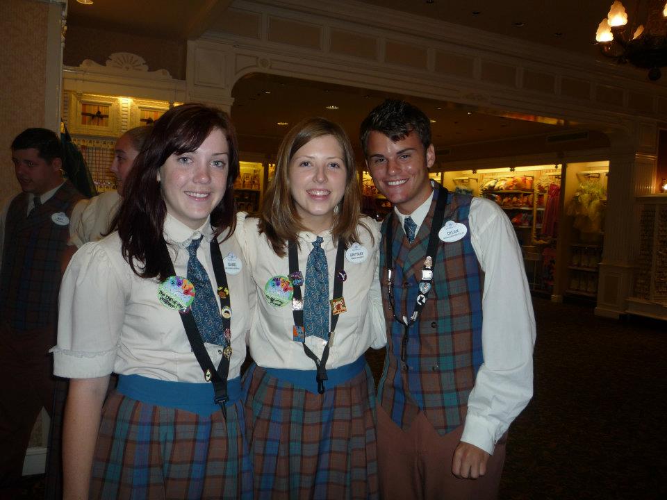 Cast-members | WDWINFO.COM Do You Think Service at Disney World Is Worse in the Summer? Cast-members