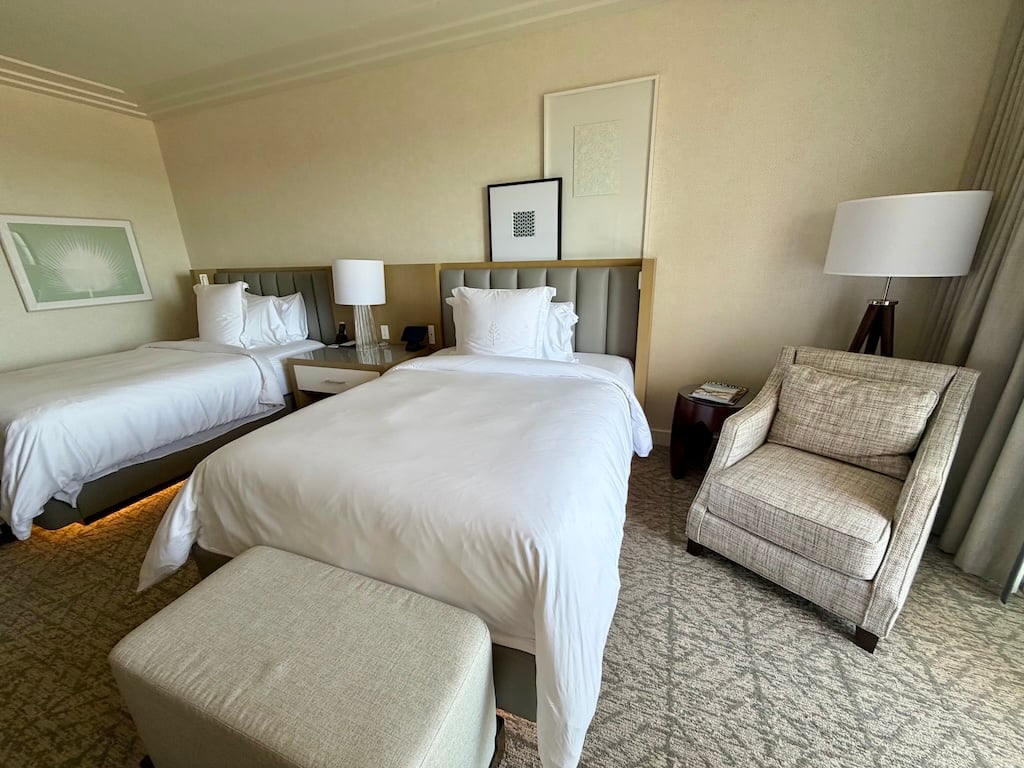 Four Seasons Rooms 29 โ WDWINFO.COM See Inside the Luxe Rooms and Suites at The Four Seasons Resort at Disney World Four Seasons Rooms 29