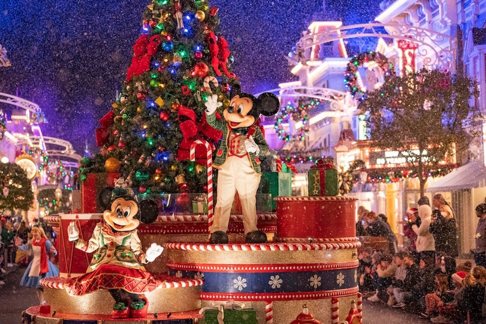 Walt Disney World Announces 2026 Holiday Season Dates 2025-WDW-MVMCP-Parade-1620x1080