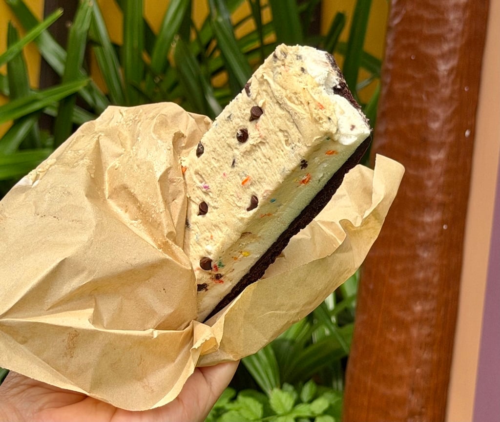 Is Animal Kingdom’s Viral Ice Cream Treat Worth The Hype?