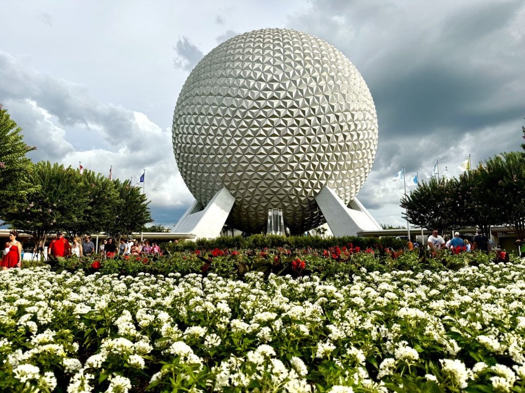 epcot entrance update_chloe – WDWINFO.COM EPCOT’s Entrance Has a New Look with No Trees or Festival Decor! epcot entrance update_chloe