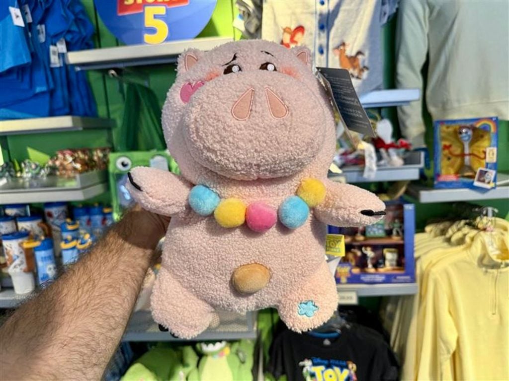 toy-story-5-merch-04 – WDWINFO.COM New ‘Toy Story 5’ Merchandise Arrives at Walt Disney World toy-story-5-merch-04