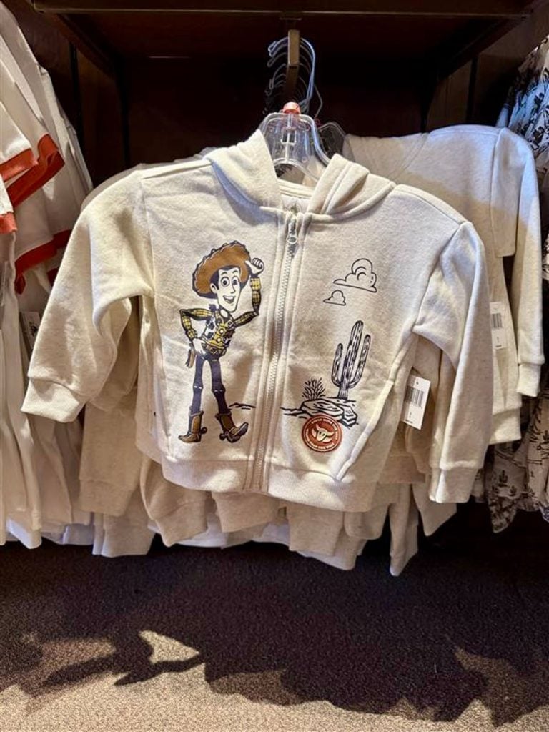 toy-story-5-merch-18 – WDWINFO.COM New ‘Toy Story 5’ Merchandise Arrives at Walt Disney World toy-story-5-merch-18