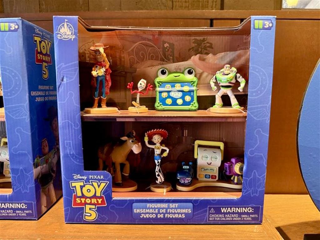 toy-story-5-merch-28 – WDWINFO.COM New ‘Toy Story 5’ Merchandise Arrives at Walt Disney World toy-story-5-merch-28