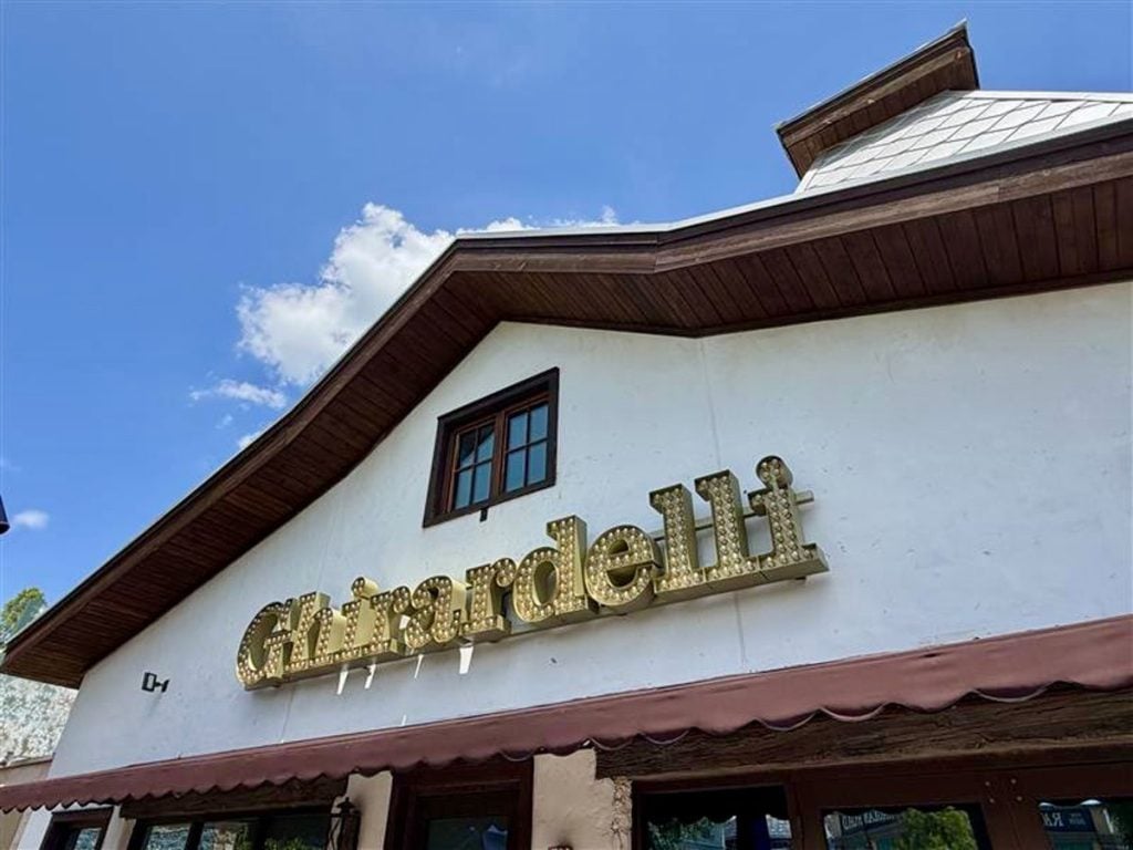 wdw-ghirardelli-temp-exterior-04 – WDWINFO.COM New Photos Show Progress on Ghirardelli’s Temporary Disney Springs Location wdw-ghirardelli-temp-exterior-04