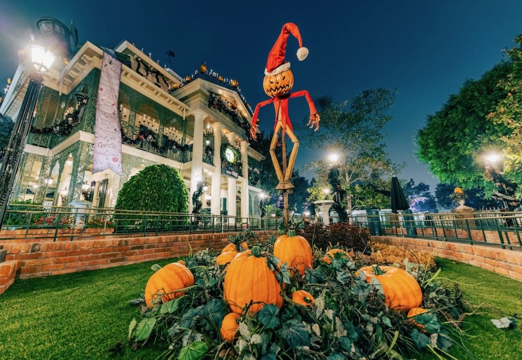 2026 disneyland resort holidays - 10 | WDWINFO.COM What’s NEW for the 2026 Holiday Season at Disneyland 2026 disneyland resort holidays - 10