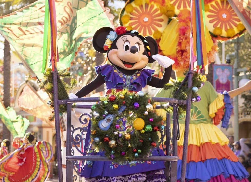 2026 disneyland resort holidays - 21 | WDWINFO.COM What’s NEW for the 2026 Holiday Season at Disneyland 2026 disneyland resort holidays - 21