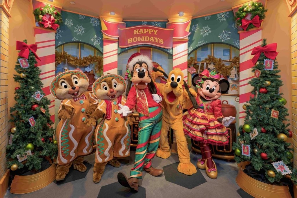 2026 disneyland resort holidays - 9 | WDWINFO.COM What’s NEW for the 2026 Holiday Season at Disneyland 2026 disneyland resort holidays - 9