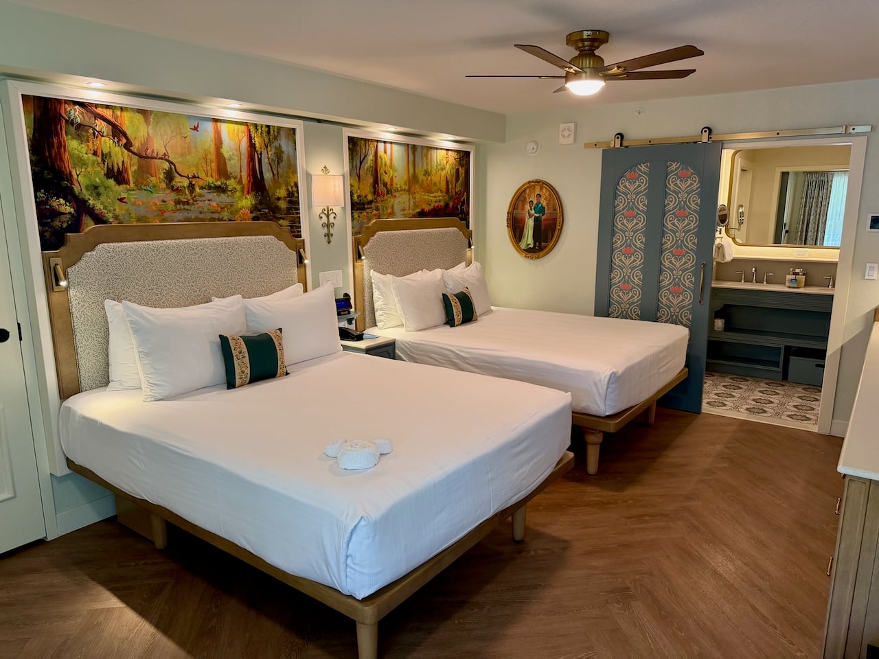 Preferred room vanity and storage area at Port Orleans Riverside
