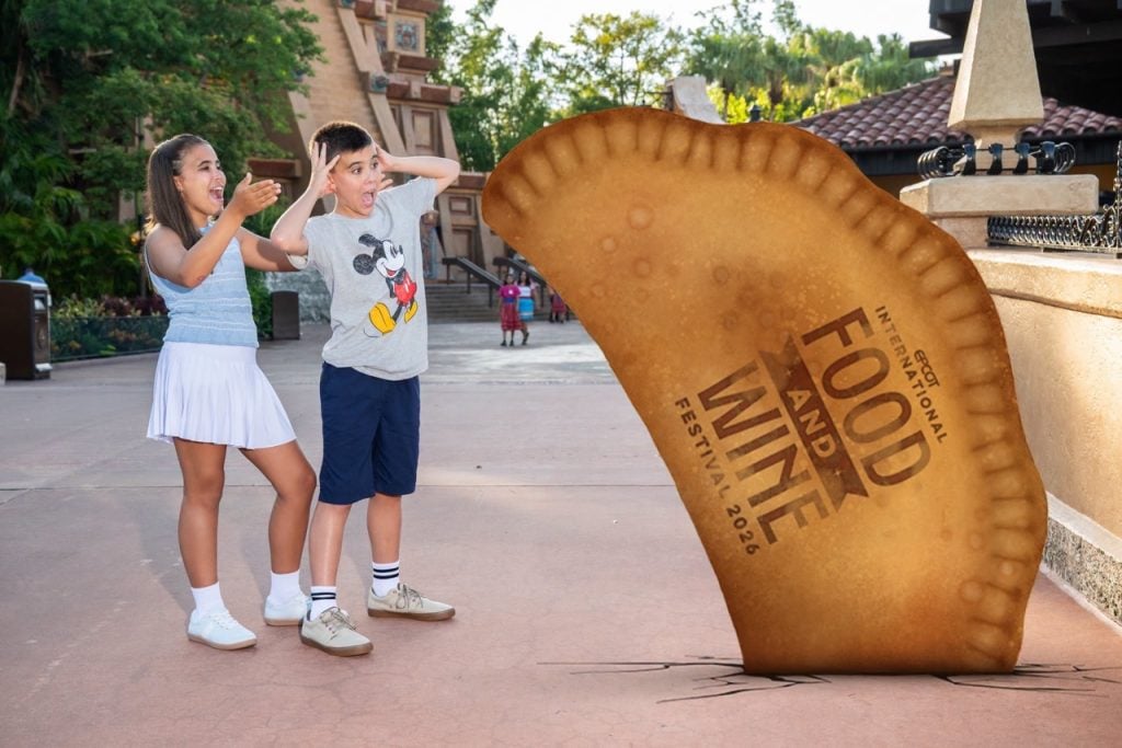 Food Wine Photo Op 6 Large | WDWINFO.COM Fun New Disney Photo Ops for EPCOT’s Food & Wine Food Wine Photo Op 6 Large