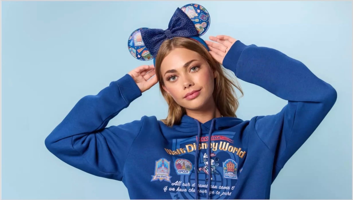 Disney store15周年LimitedEdition A Closer Look: New Walt Disney World 55th Anniversary Hoodie