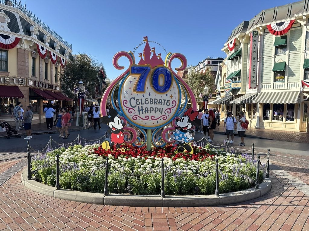 disneyland 70th