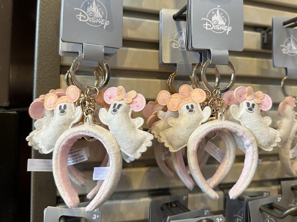 Bag charm ear