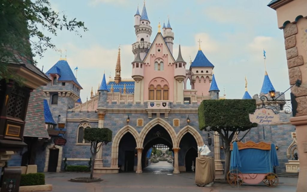 Season 2 of The Imagineering Story Announced at D23 Horizons