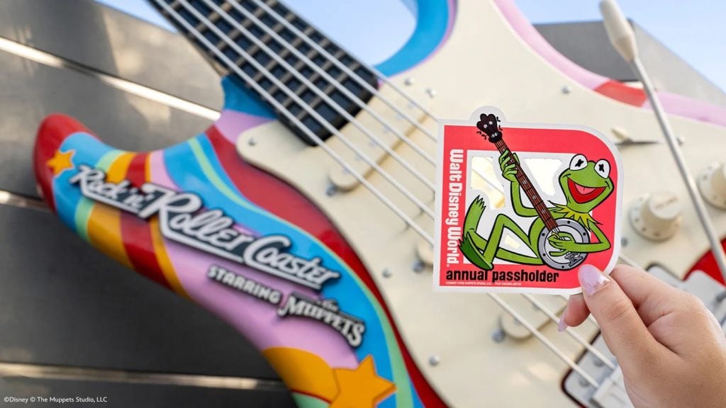 First Look at New Annual Passholder Magnet Featuring Kermit the Frog