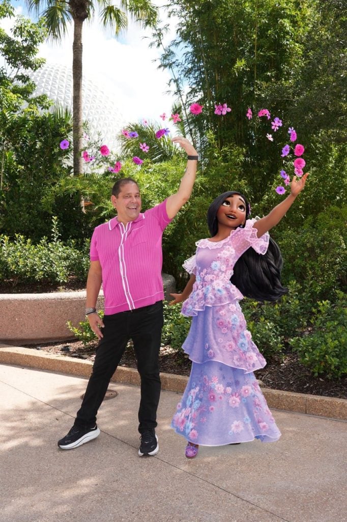 Disney World Photo Pass Flowers Large | WDWINFO.COM New Photo Ops: Hispanic & Latin American Heritage Month Disney World Photo Pass Flowers Large