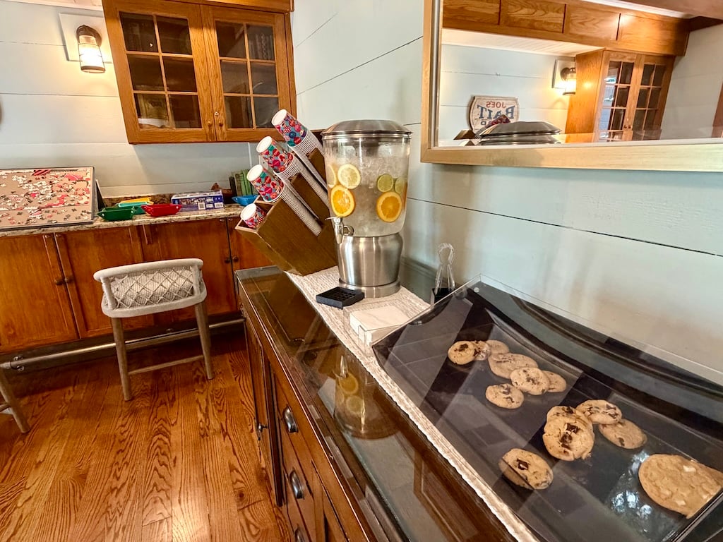Hilton Head 16 | WDWINFO.COM ~Sea~ a Tour of Disney’s Hilton Head Island Resort Hilton Head 16