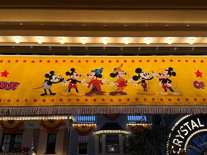 IMG_0164 | WDWINFO.COM Disneyland Has 3 New Updates Guests Will Want to See IMG_0164 mickey mouse main street cinema