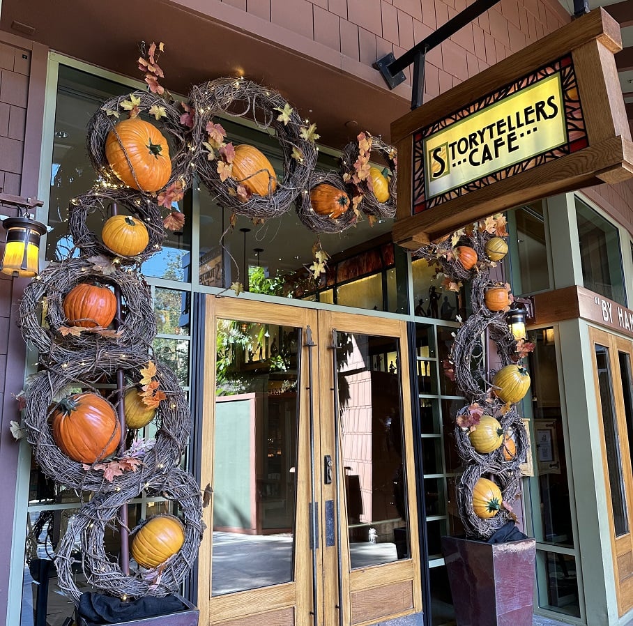 storytellers cafe