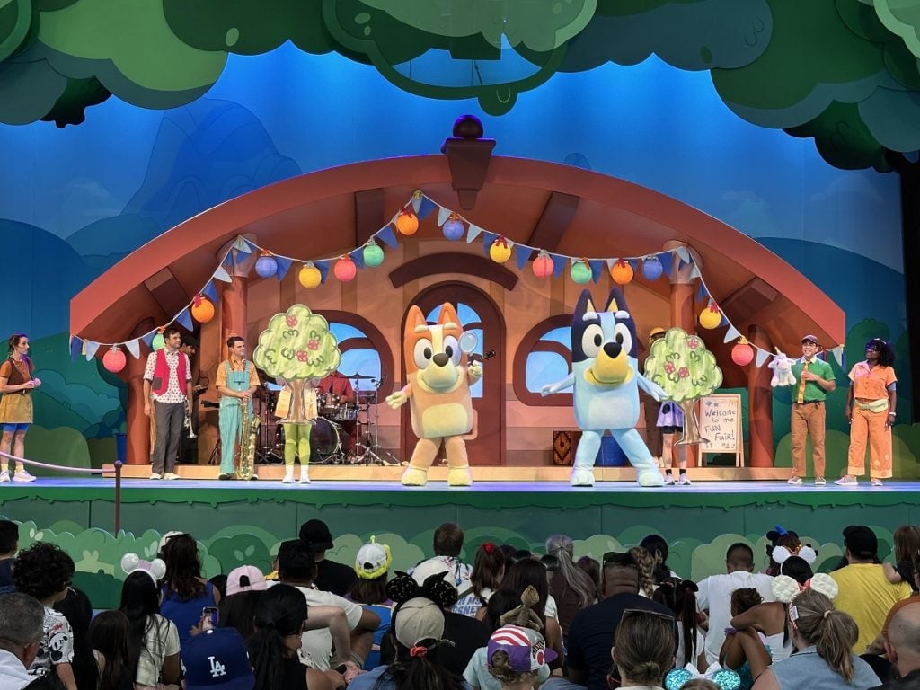 Bluey’s Best Day Ever! Gets a New Disneyland Schedule IMG_2971