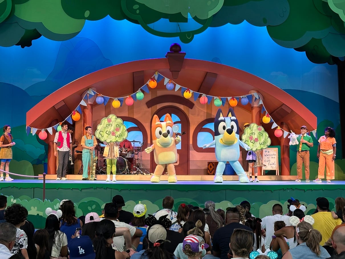 Bluey’s Best Day Ever! Gets a New Disneyland Schedule IMG_2971