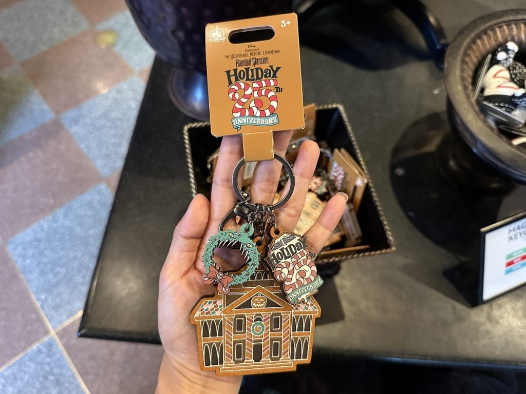 IMG_3138 | WDWINFO.COM Haunted Mansion Holiday 25th Anniversary: New Merch & More IMG_3138 Haunted Mansion Holiday merch