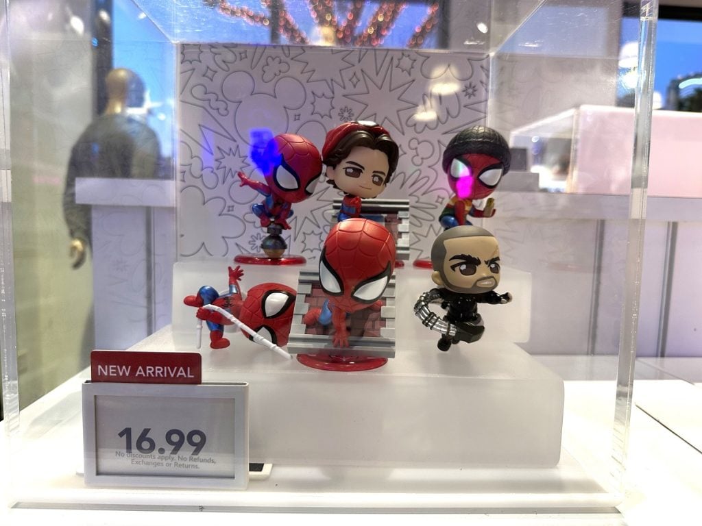 IMG_3266 | WDWINFO.COM New Marvel Merchandise at Disneyland Fans Will Love IMG_3266 bubble head