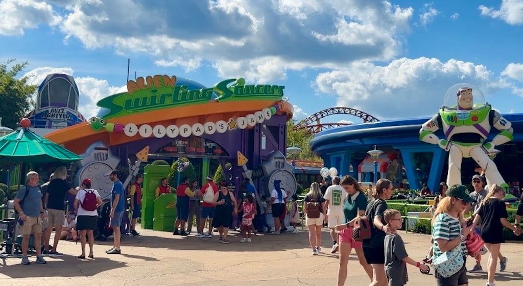 Lilly Pad Jams 2 | WDWINFO.COM Lilypad’s Jams Is Exactly What Toy Story Land Needs More Of Lilly Pad Jams 2