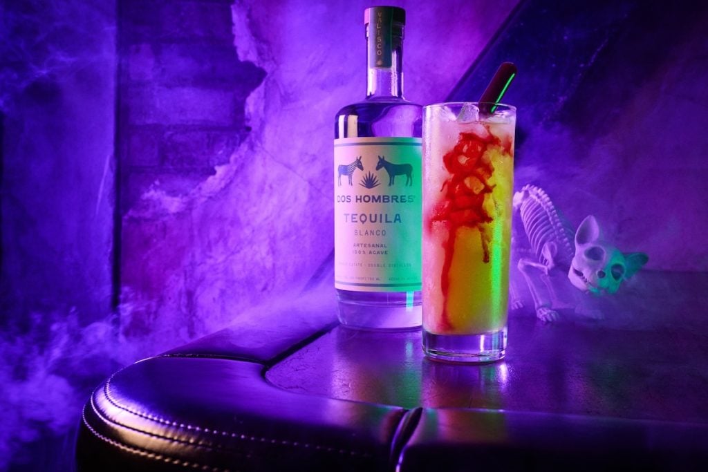 Patina_Edison_HalloweenCocktails26_Alleycat_Hero | WDWINFO.COM 3 New Limited-Time Cocktails on the Menu in Disney Springs Patina_Edison_HalloweenCocktails26_Alleycat_Hero