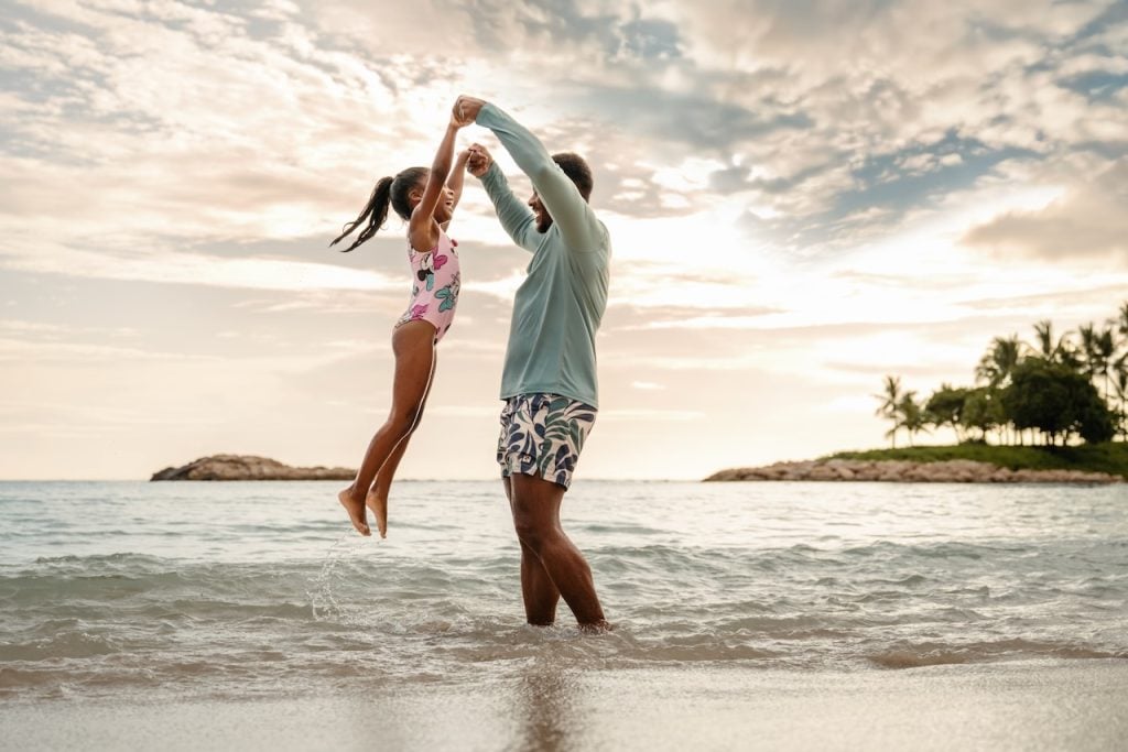 NEW Aulani Discounts Save Up to 30% on Winter 2027 Stays aulani winter 2027 discount offer - 1