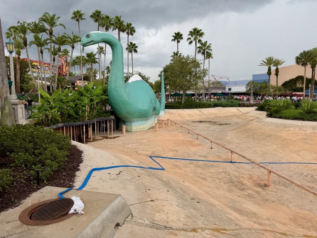 dhs empty echo lake tot scaffolding - 2 | WDWINFO.COM Hollywood Studios Is Looking a Little Rough Around the Edges Right Now dhs empty echo lake tot scaffolding - 2