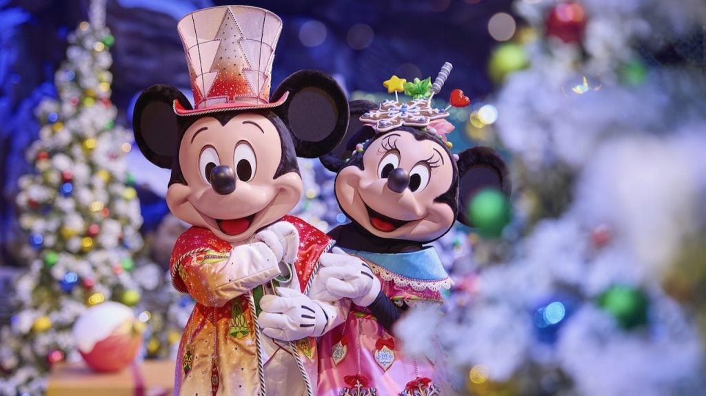 disneyland paris holidays 2026 - 11 | WDWINFO.COM Disneyland Paris Reveals a Spectacular First Christmas for World of Frozen disneyland paris holidays 2026 - 11