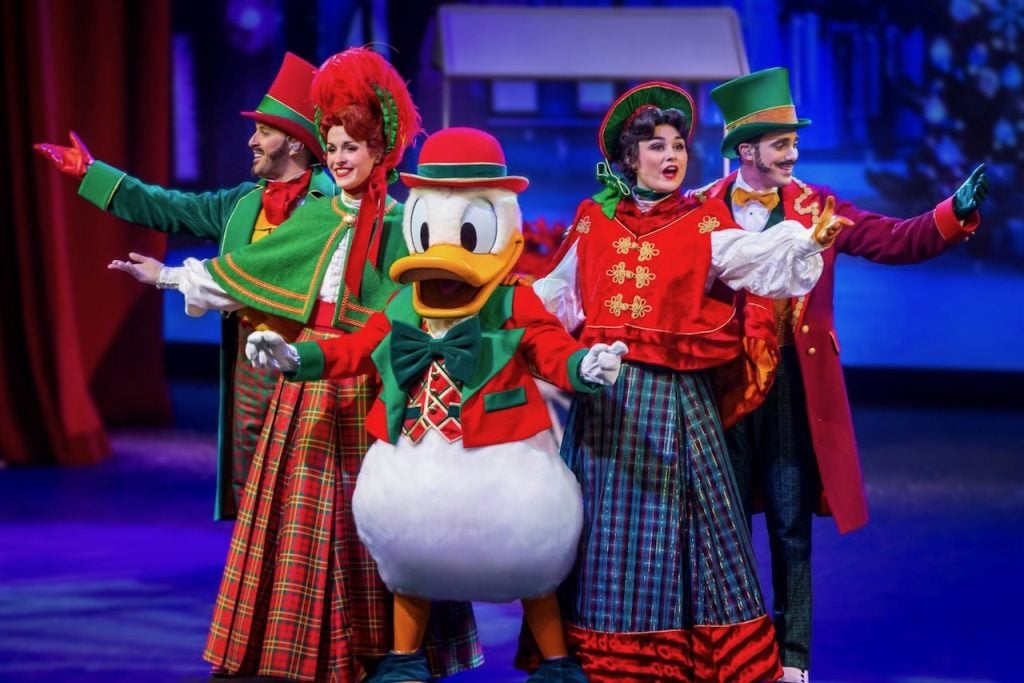 disneyland paris holidays 2026 - 5 | WDWINFO.COM Disneyland Paris Reveals a Spectacular First Christmas for World of Frozen disneyland paris holidays 2026 - 5