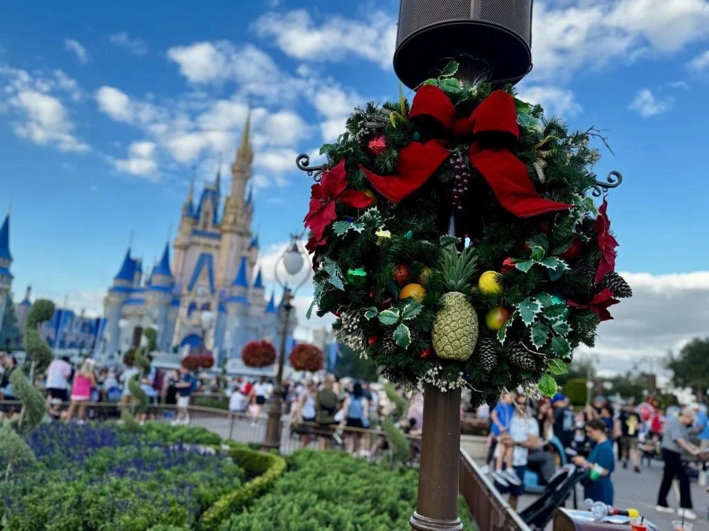 magic-kingdom-2025-holiday-decor-44-1024x768 | WDWINFO.COM The Disney College Program Isn’t a Paid Vacation magic-kingdom-2025-holiday-decor-44-1024x768