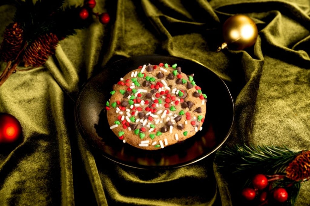 Holiday 2026 WDW Foodie Guide 17 | WDWINFO.COM NEW Christmas Treats: Disney World Holiday Foodie Guide 2026 Holiday 2026 WDW Foodie Guide 17