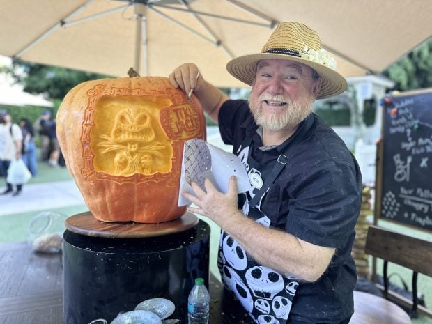 Pumpkin Carving Magic at Disneyland Hotel This Halloween IMG_7039