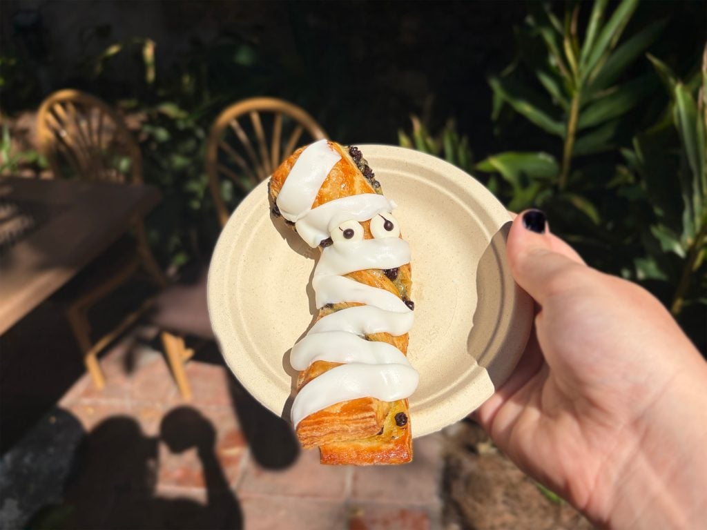 Mummy Twist | WDWINFO.COM Why Is the Mummy Twist the Best Halloween Treat at Animal Kingdom This Year? Mummy Twist
